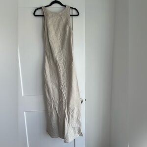 DISSH Light Beige Garment